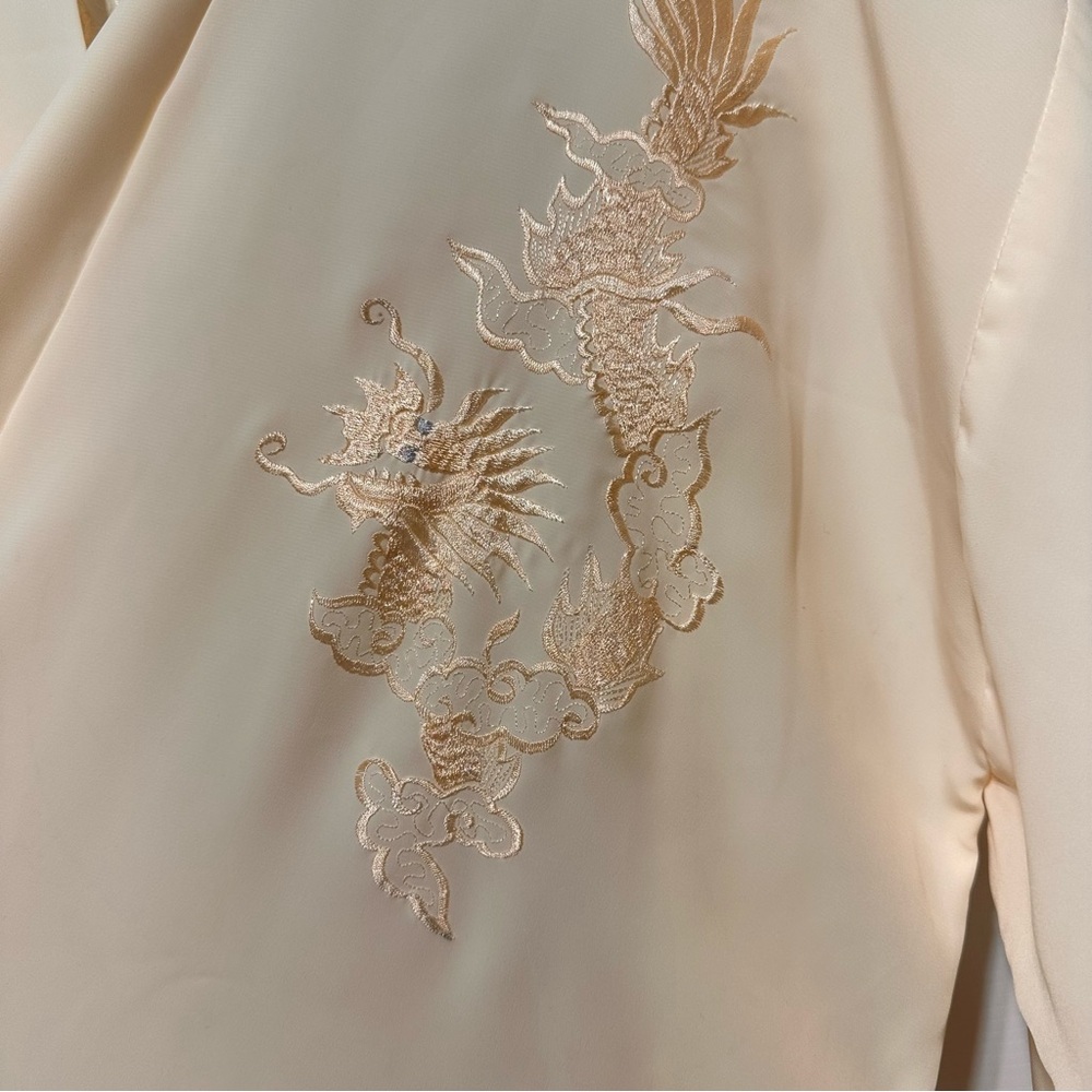 LUXURIOUS ASIAN-INSPIRED | DRAGON EMBROIDERED KIMONO ROBE | LARGE - Picture 8 of 9
